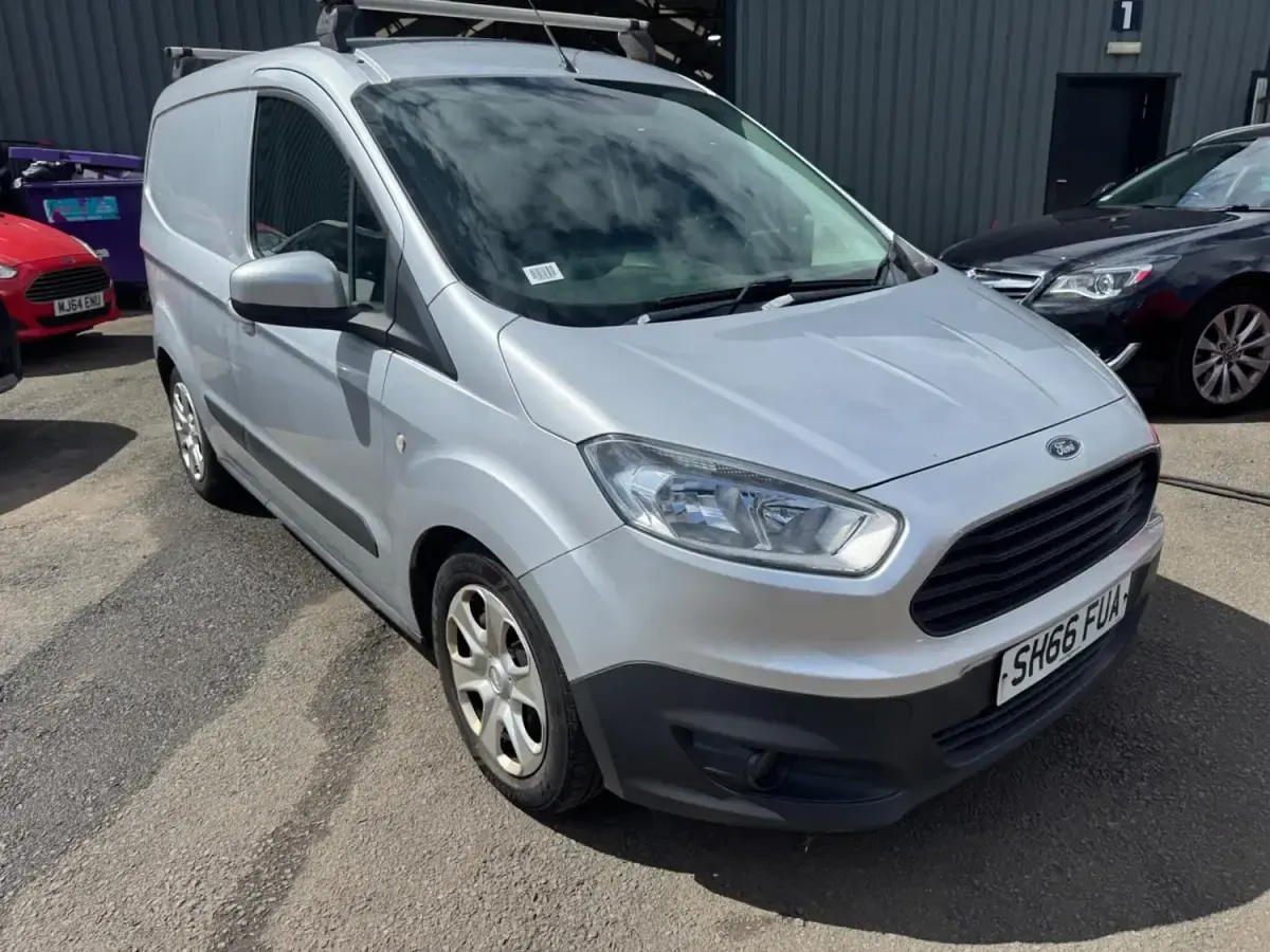 Używany Ford Transit Trend 2017 Srebrny Van
