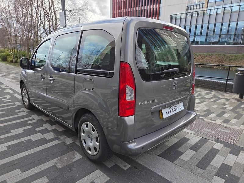 Used Peugeot Partner Tepee S 75 HP (55 kW) 2008 Grey MPV