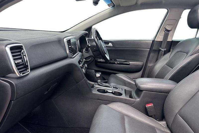 Usado Kia Sportage 136 HP (100 kW) 2020 Preto SUV