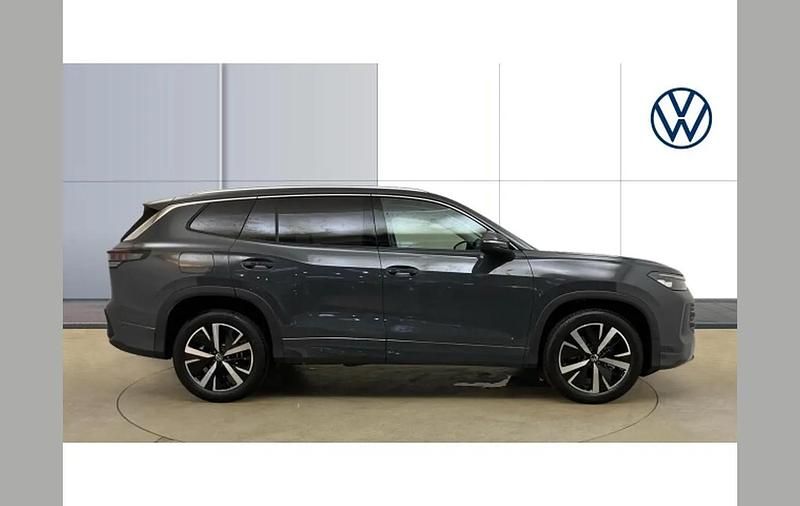 Begagnad VW Tayron Elegance 200 HK (147 kW) 2025 Grå SUV