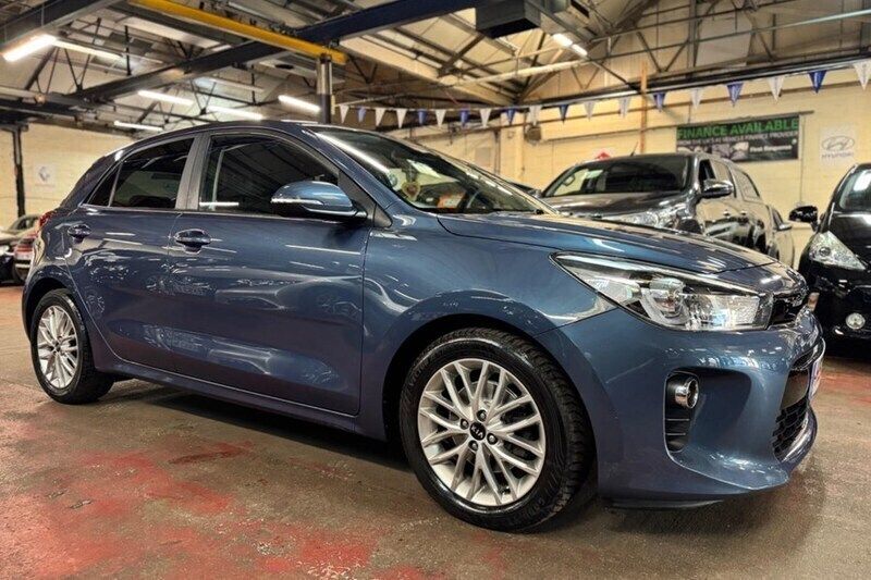 Blue Used 2017 Kia Rio 2 Hatchback | £4,700 (Fair price) - Image 1/1