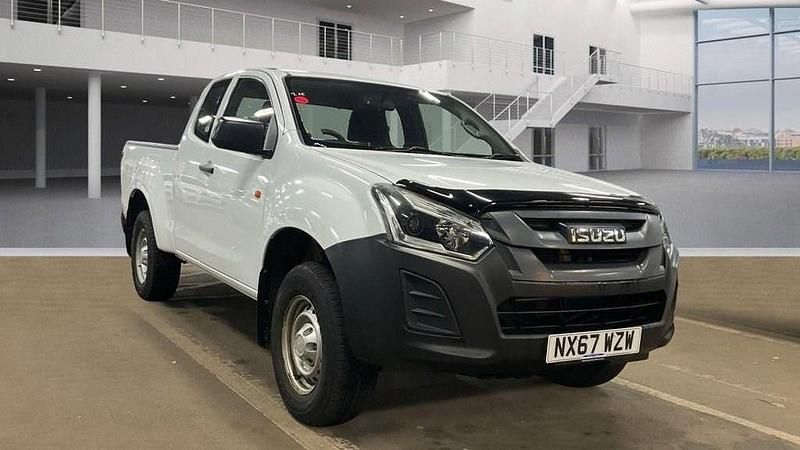 White Used 2017 Isuzu D-Max Pickup | £12,989 (Fair price) - Image 1/4