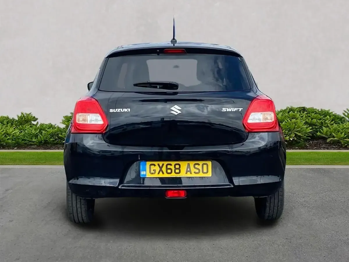 Used Suzuki Swift SZ3 90 HP (66 kW) 2018 Black Hatchback