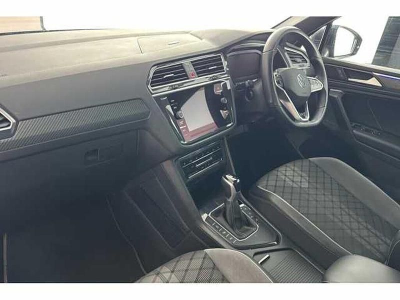 Used VW Tiguan R-line 150 HP (110 kW) 2023 Black SUV