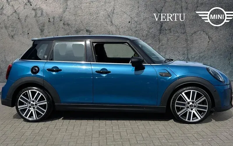 Used Mini Cooper S Exclusive 178 HP (130 kW) 2022 Blue Hatchback