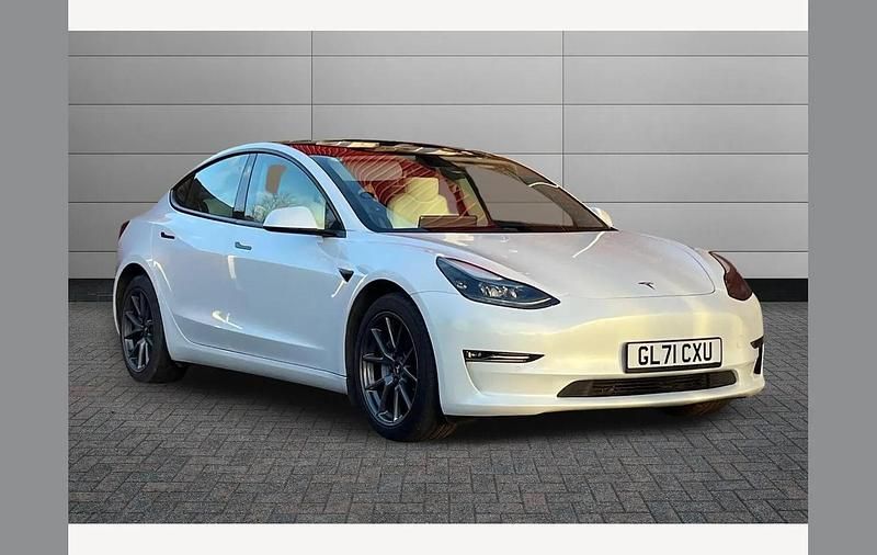 White Used 2021 Tesla Model 3 Long Range AWD Sedan | £16,995 (Fair price) - Image 1/4