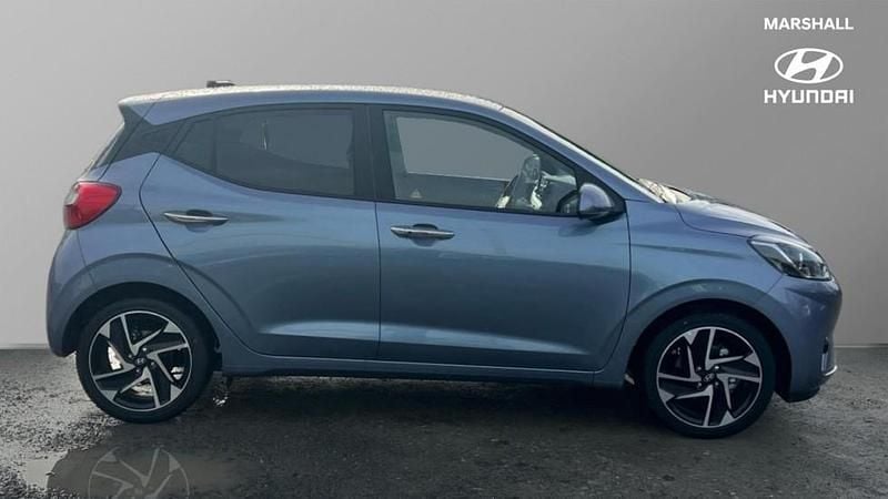 New Hyundai i10 Premium 79 HP (58 kW) 2025 Meta blue Hatchback