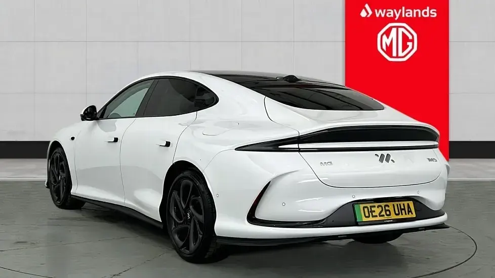 Ny MG IM5 Performance 553 kW (752 HK) 2026 Halvkombi