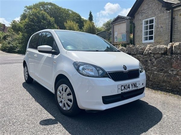 White Used 2014 Skoda Citigo SE Hatchback | £4,995 (Fair price) - Image 1/1