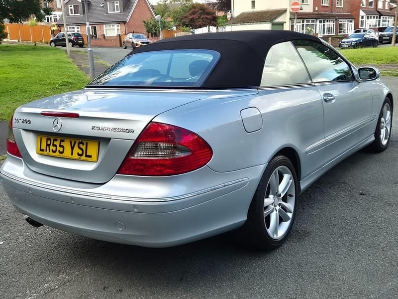 Used Mercedes CLK200 Avantgarde 2005 Silver Cabriolet