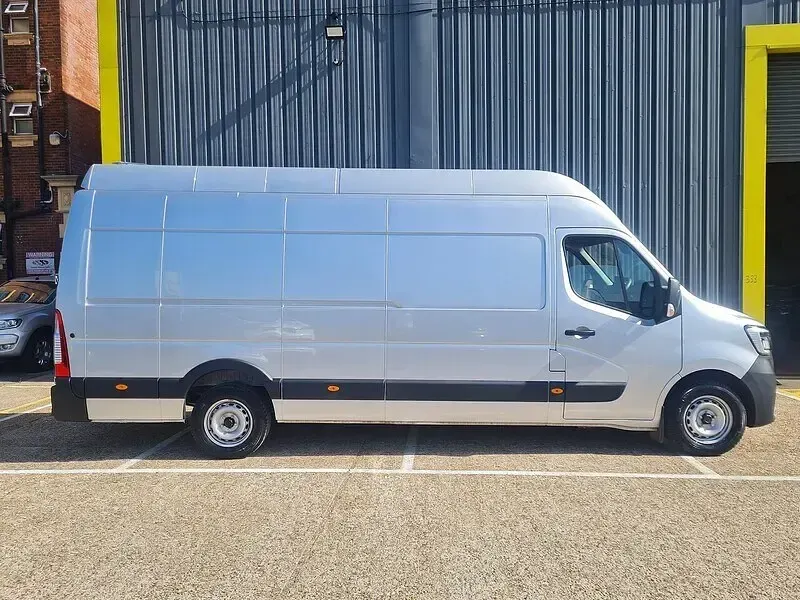 Used Renault Master 2024 Grey MPV