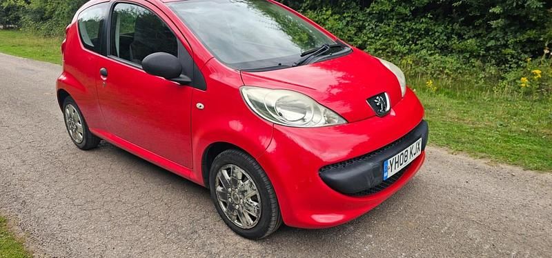 Red Used 2008 Peugeot 107 Hatchback | £599 (Super price) - Image 1/4