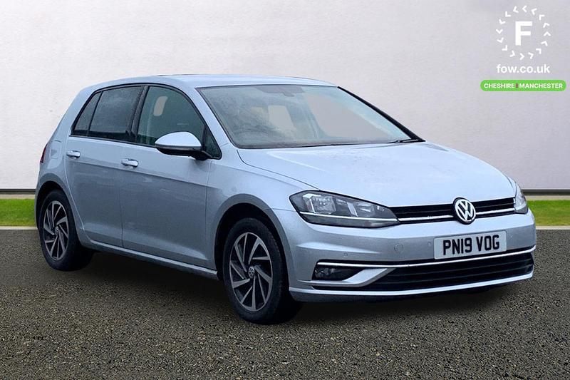 Silver Used 2019 VW Golf VII Match Hatchback | £13,999 (Fair price) - Image 1/3