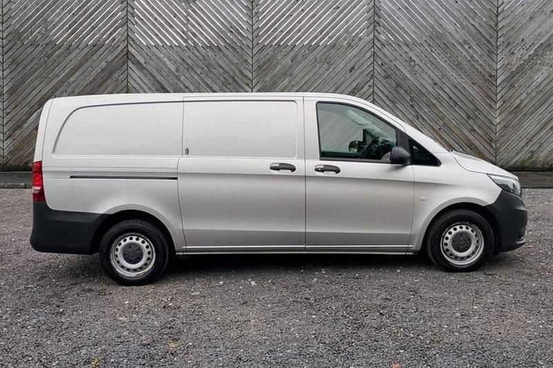 Used Mercedes Vito Premium 102 HP (75 kW) 2019 Silver Van