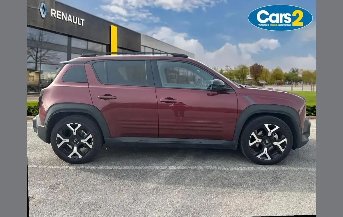 New Renault R4 Komfort 110 kW (150 HP) 2025 Red SUV