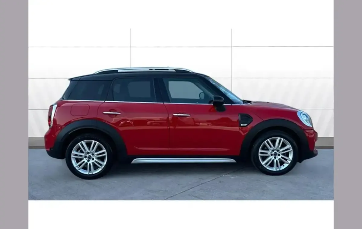Used Mini Cooper Countryman 134 HP (98 kW) 2018 Red SUV