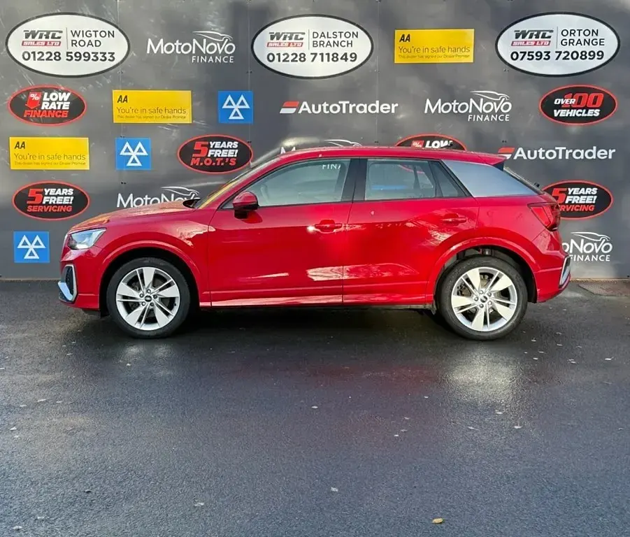 Usado Audi Q2 S-Line 150 CV (110 kW) 2021 Rojo SUV