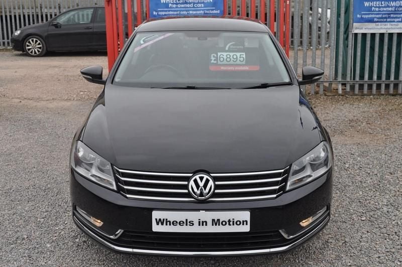Used VW Passat Executive 105 HP (77 kW) 2014 Black Sedan