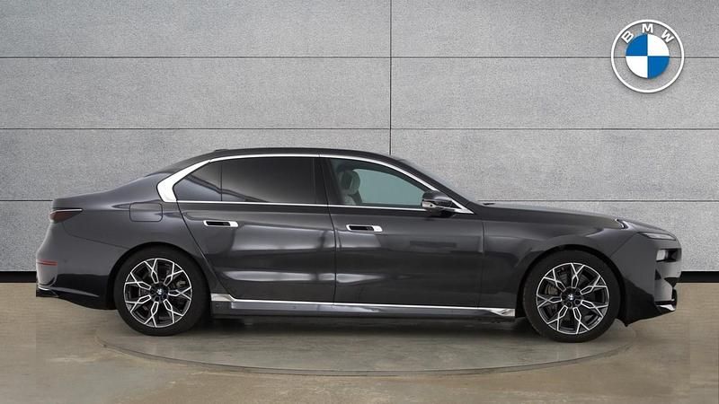 Used BMW i7 Comfort Edition 334 kW (455 HP) 2025 Grey Sedan