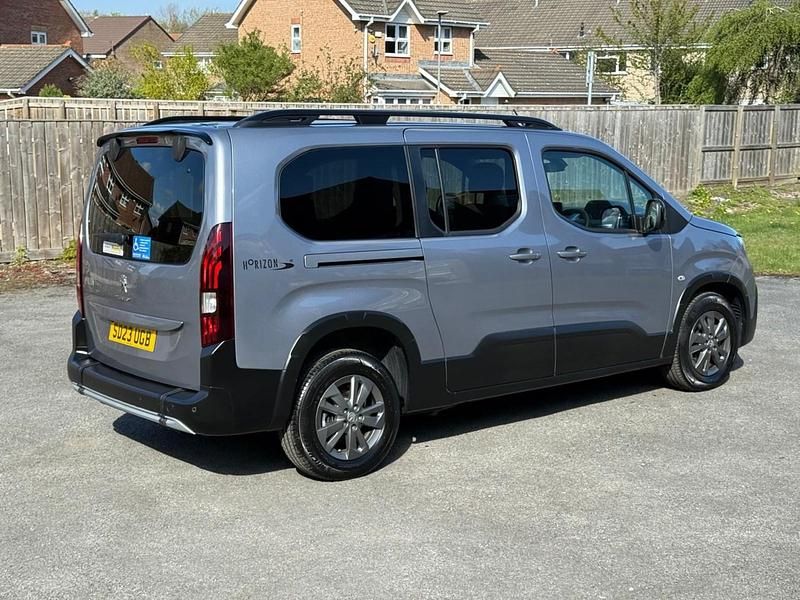 Second-hand Peugeot Rifter Allure 2023 Gri Monovolum