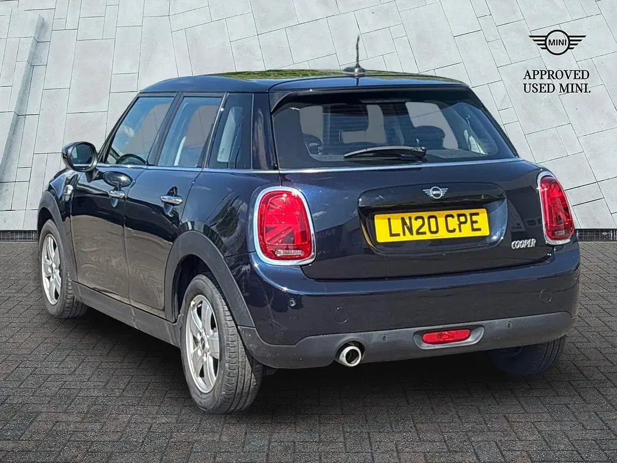 Used Mini Cooper Classic 134 HP (98 kW) 2020 Black Hatchback