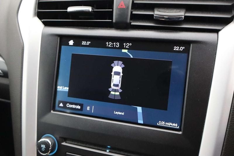 Used Ford Mondeo Zetec 2016 Grey Hatchback