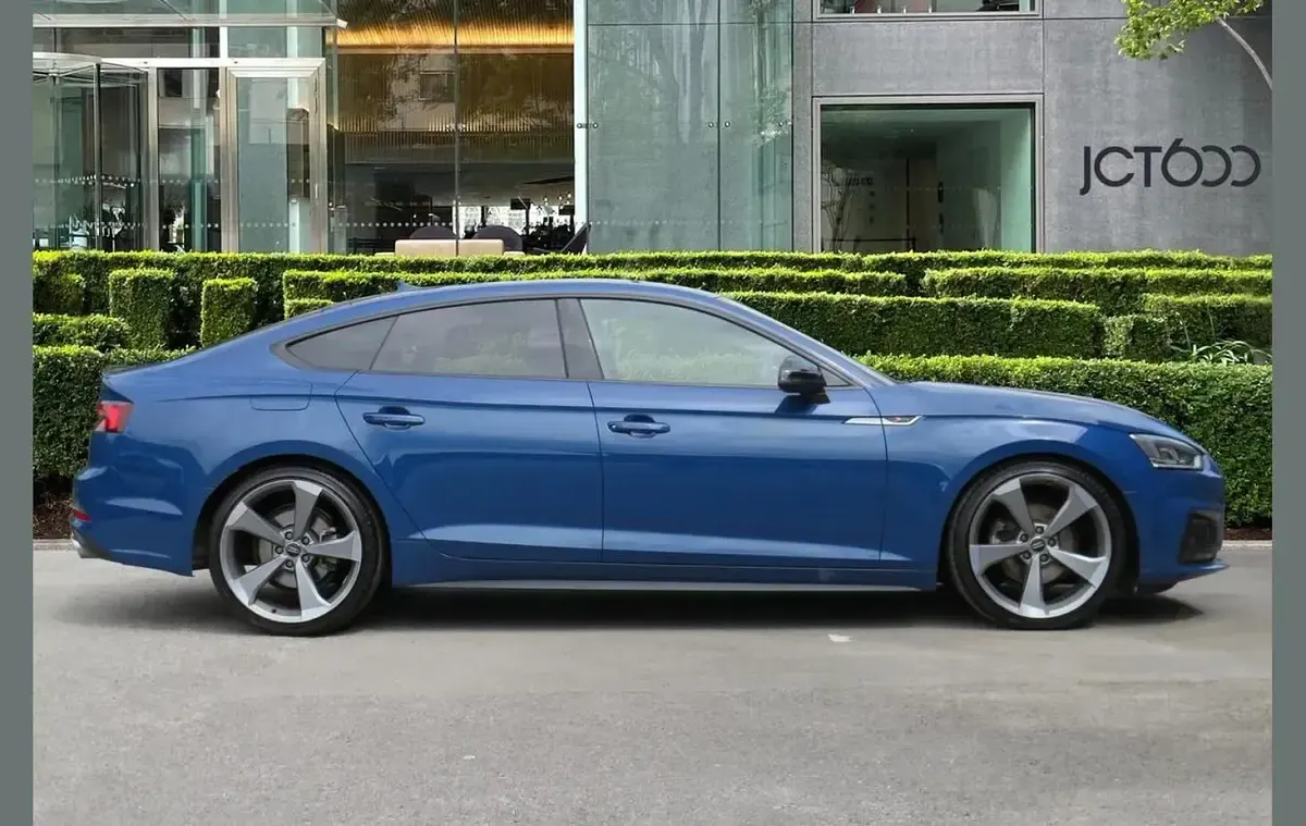 Used Audi A5 Black Edition 147 HP (108 kW) 2019 Blue Coupe