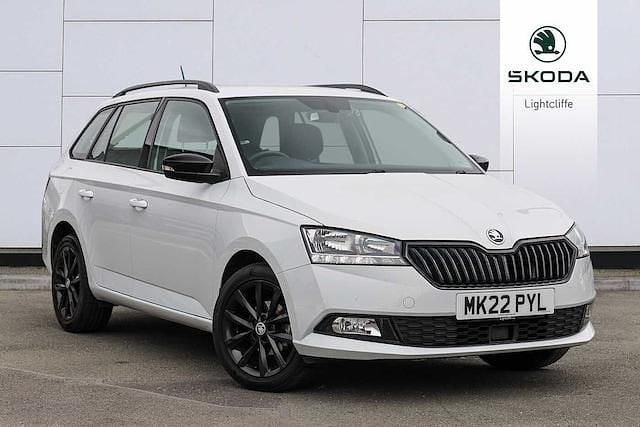 Moon white metallic Used 2022 Skoda Fabia SE Estate | £13,860 (Fair price) - Image 1/4