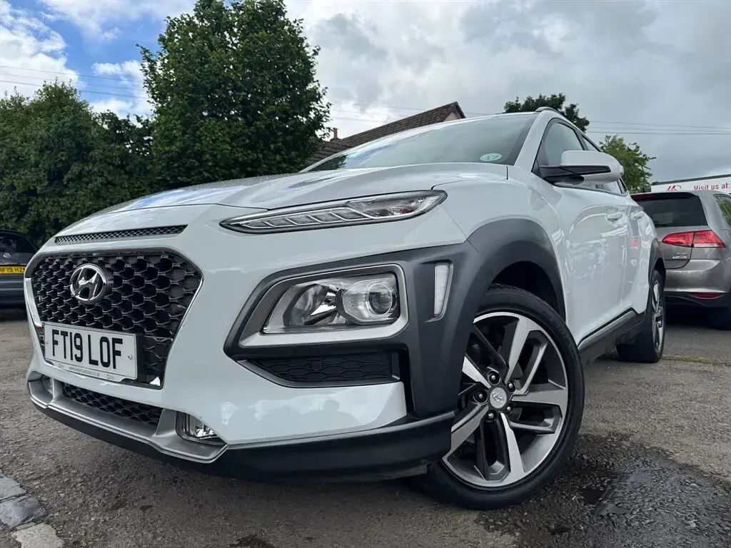 Used Hyundai Kona Premium SE 120 HP (88 kW) 2019 White SUV