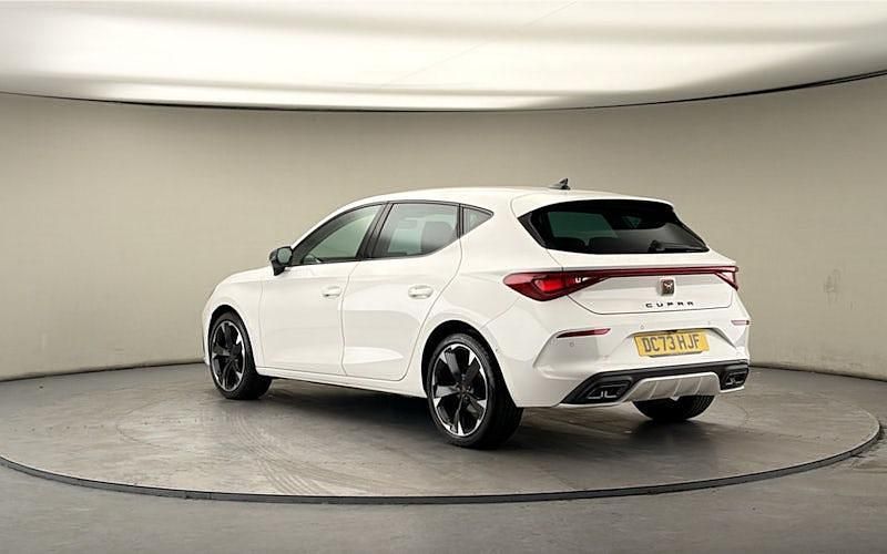 Usado Cupra Leon 150 CV (110 kW) 2023 Blanco Utilitario