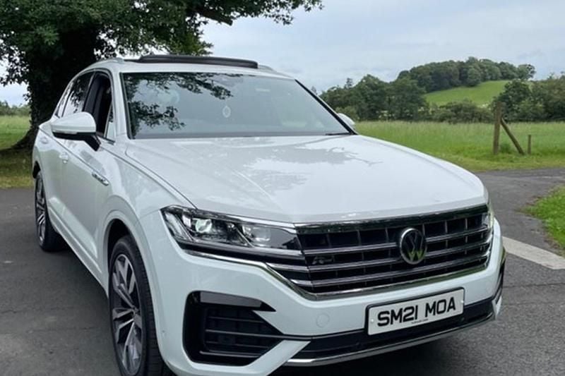 White Used 2021 VW Touareg R-line SUV | £36,495 (Fair price) - Image 1/1