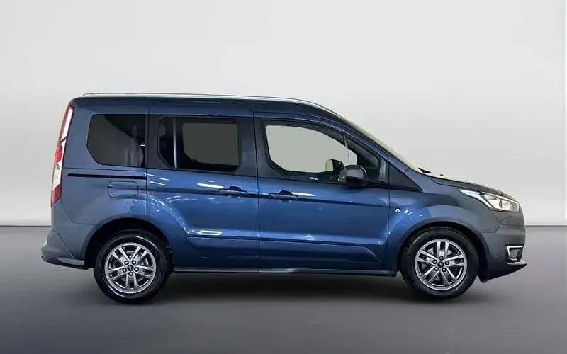 Used Ford Tourneo Connect Titanium 120 HP (88 kW) 2021 Blue MPV