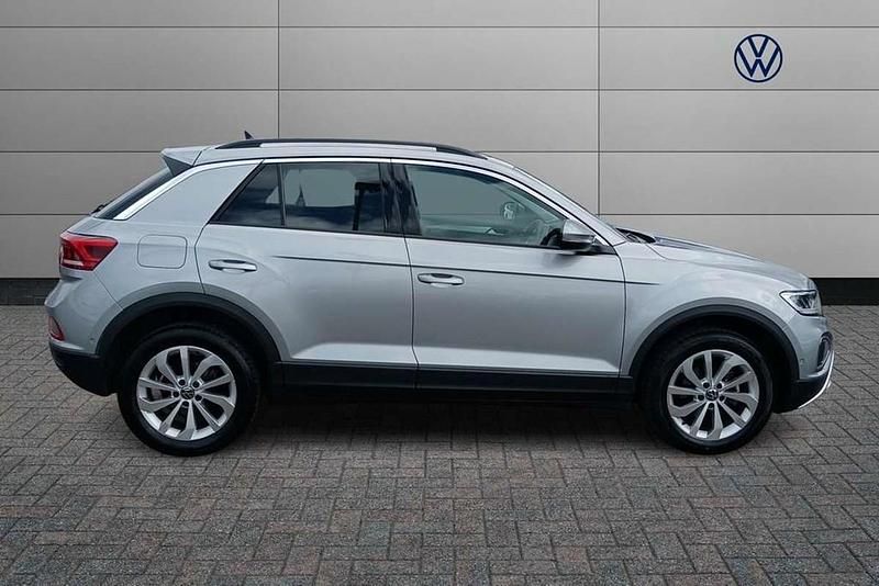 Used VW T-Roc Match 150 HP (110 kW) 2025 Silver SUV