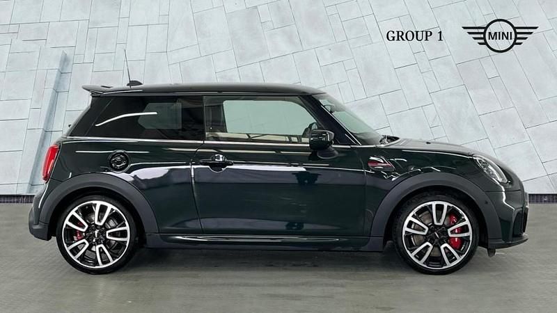 Used Mini John Cooper Works Hatch 228 HP (167 kW) 2022 Green Hatchback