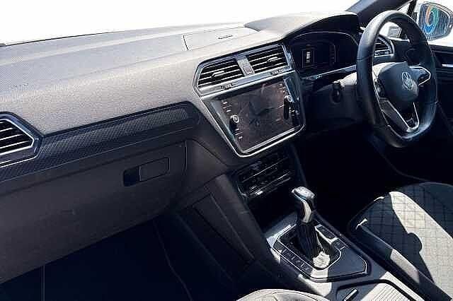 Used VW Tiguan Allspace Elegance 150 HP (110 kW) 2022 White SUV