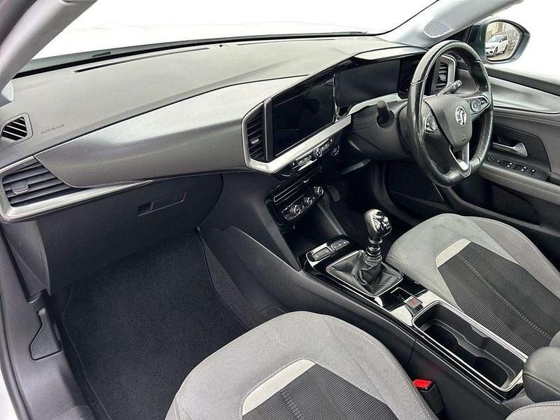 Used Vauxhall Mokka Elite 99 HP (72 kW) 2021 White SUV