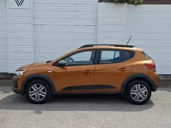 Used Dacia Sandero Expression 91 HP (66 kW) 2023 Orange Hatchback