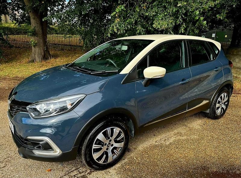 Used Renault Captur Play 90 HP (66 kW) 2018 Blue SUV