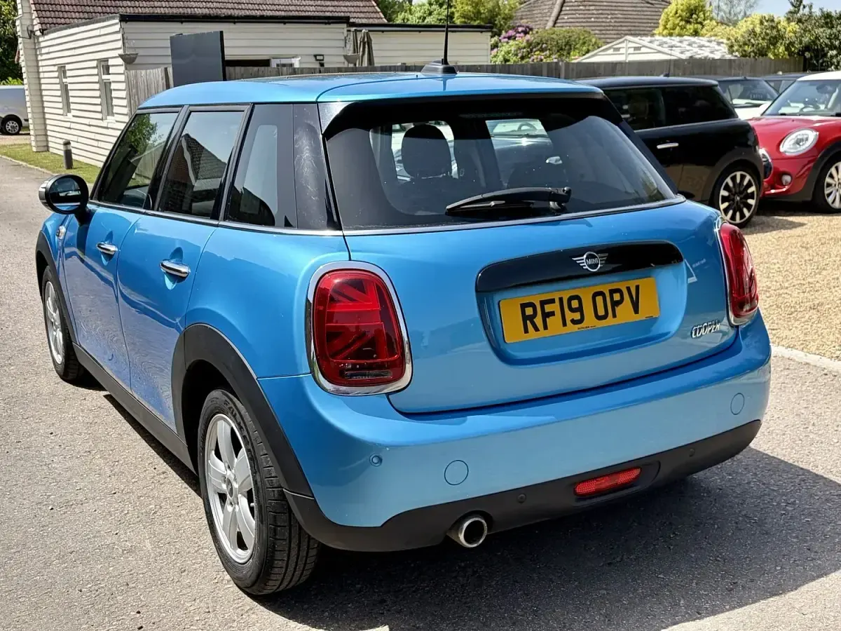 Used Mini Cooper Classic 2019 Blue Hatchback