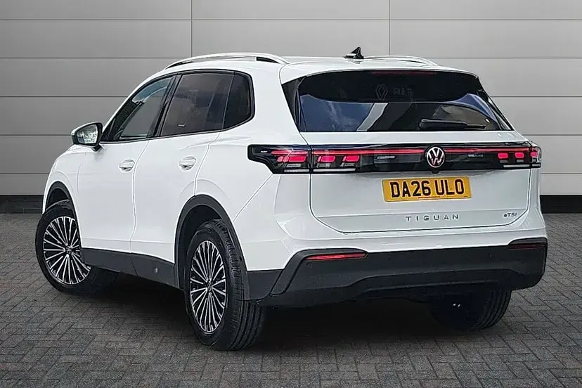 New VW Tiguan Match 150 HP (110 kW) 2026 Pure white SUV