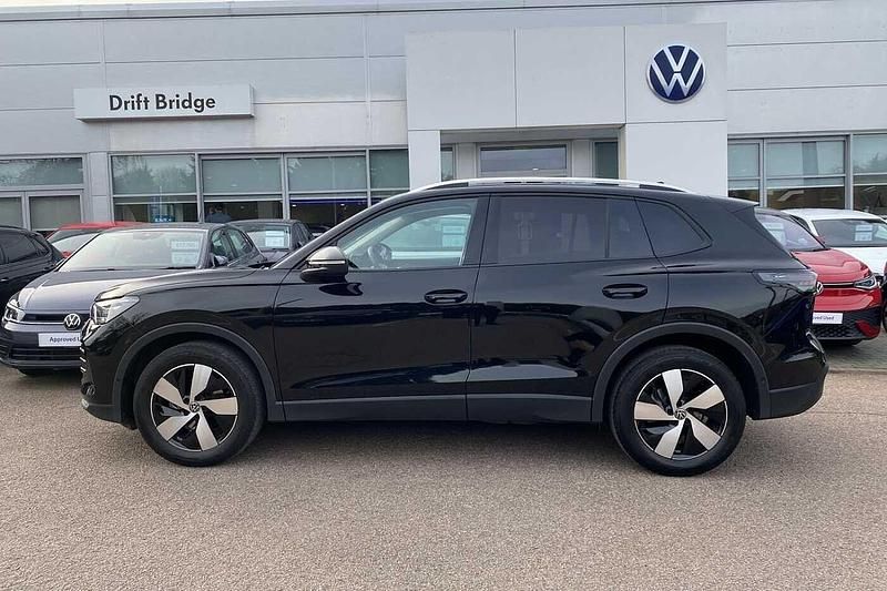 Used VW Tiguan Match 150 HP (110 kW) 2025 Black SUV