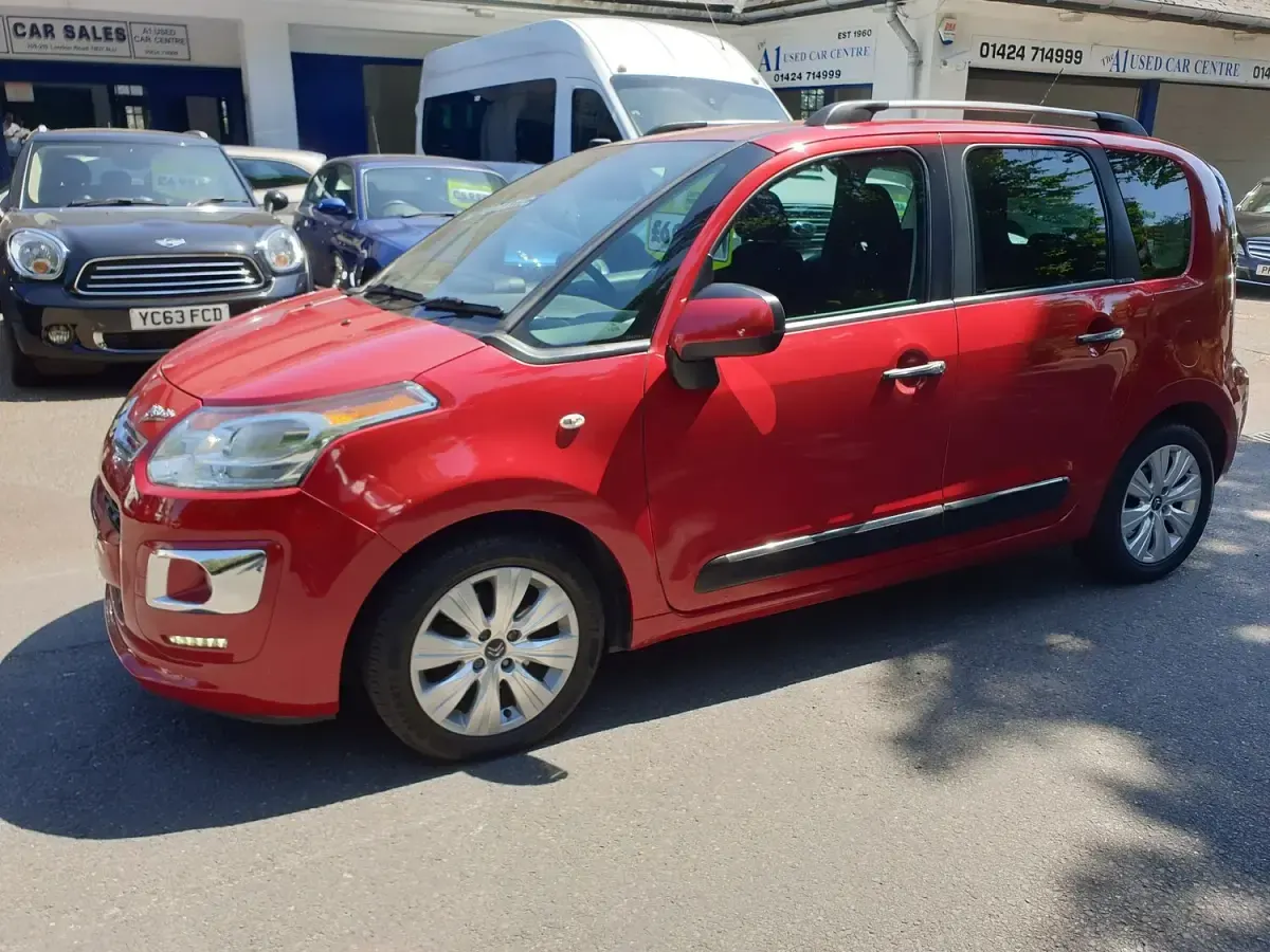 Used Citroën C3 Picasso Exclusive 120 HP (88 kW) 2015 Red MPV