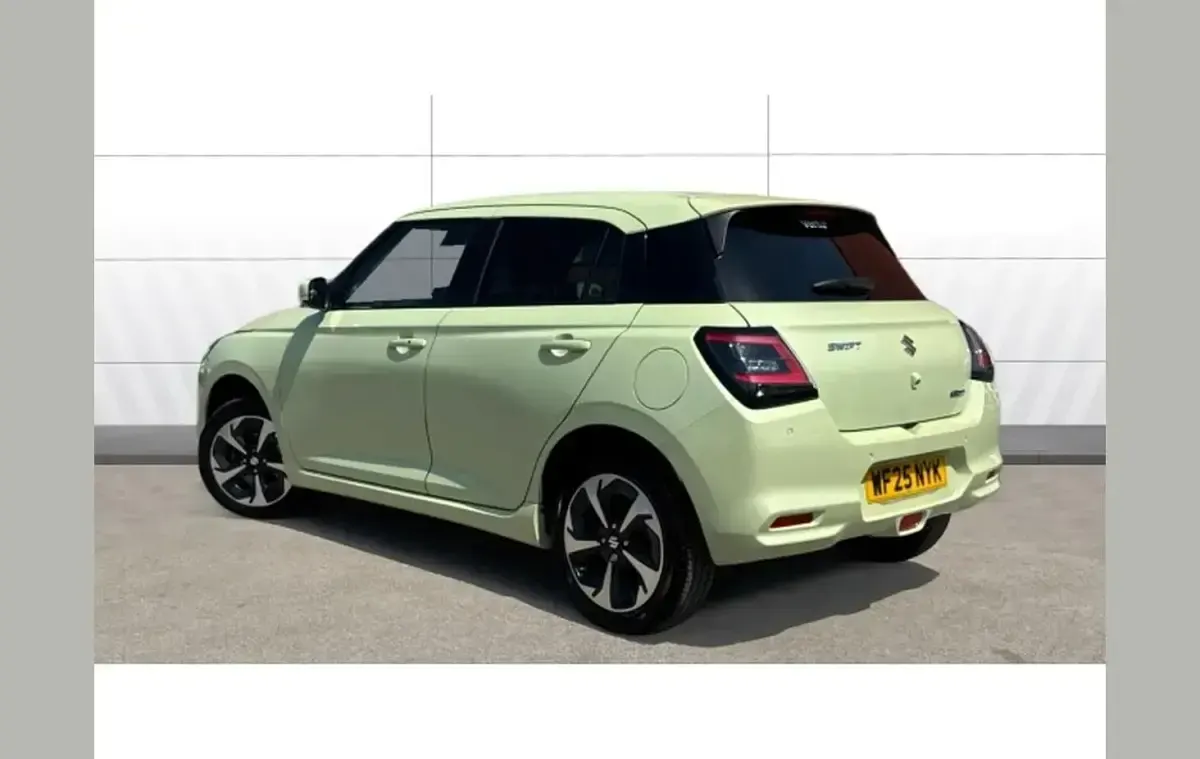 Used Suzuki Swift 80 HP (58 kW) 2025 Yellow Hatchback