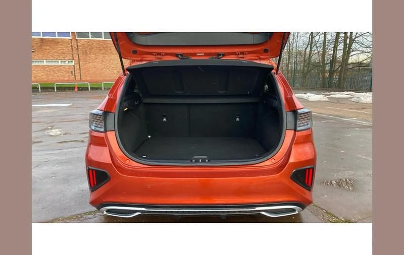 Used Kia Ceed GT-Line 160 HP (117 kW) 2022 Orange Hatchback