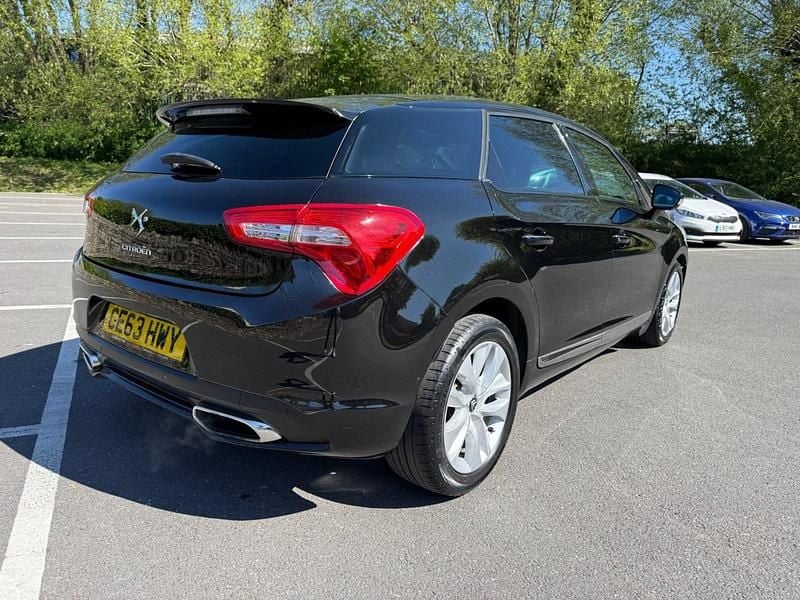 Usado Citroën DS5 2013 Negro Utilitario