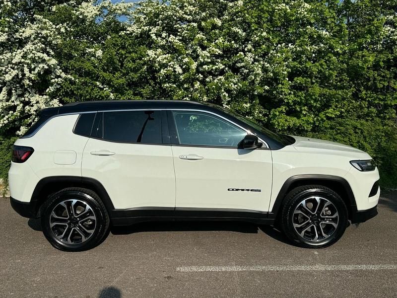 White/black Used 2024 Jeep Compass Limited SUV | £22,995 (Fair price) - Image 1/1