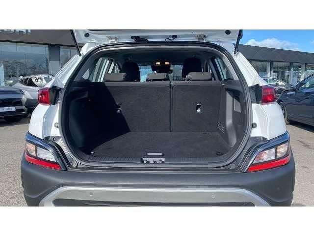 Usado Hyundai Kona SE 120 CV (88 kW) 2021 Blanco SUV