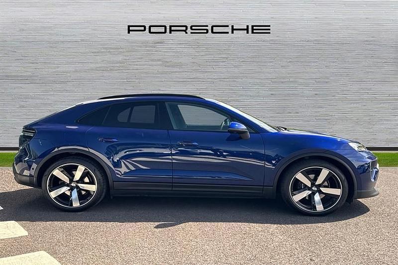 New Porsche Macan 300 kW (408 HP) 2026 Blue SUV