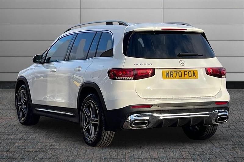 Used Mercedes GLB200 AMG line 163 HP (119 kW) 2020 Polar white SUV