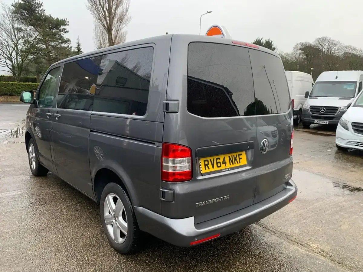 Second-hand VW Transporter 178 CP (130 kW) 2014 Gri Van